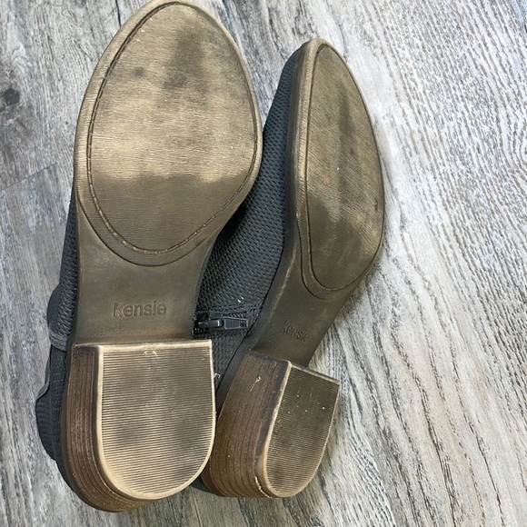 Kensie Gerona Textured Suede Grey Ankle Bootie, size 7.5 - Picture 9 of 9